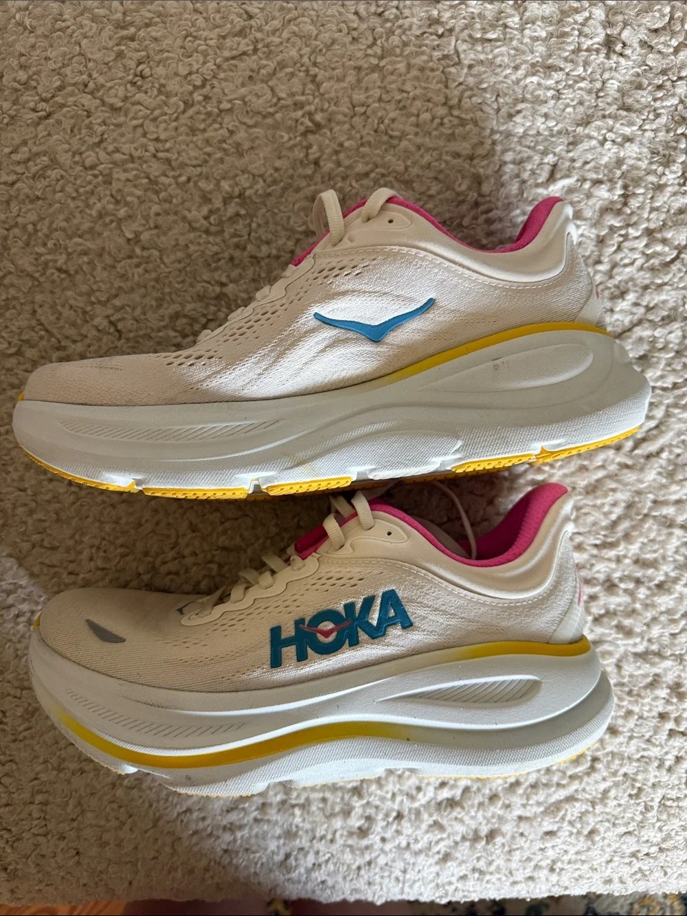 Women’s Hoka Bondi 9 size 8D Wide - Picture 4 of 7